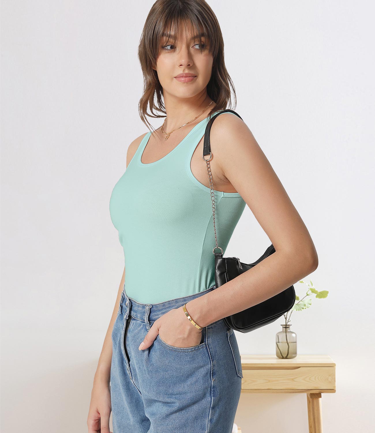 wirarpa Women's Tank Tops Cotton Undershirts Tanks Top Slim-Fit Camis Base Layer 2-Pack